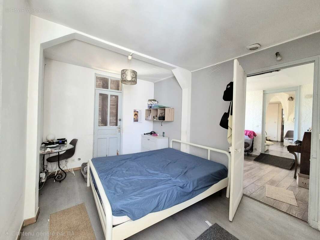 Cagnes-sur-mer - propriété de 2 maisons - terrain plat de 2 400 m² - photo 6