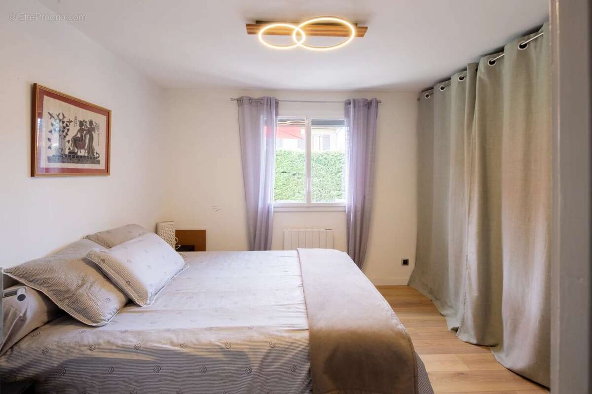 Maison Dardilly de 90m2 de plain pied, 688m2 de terrain - photo 11