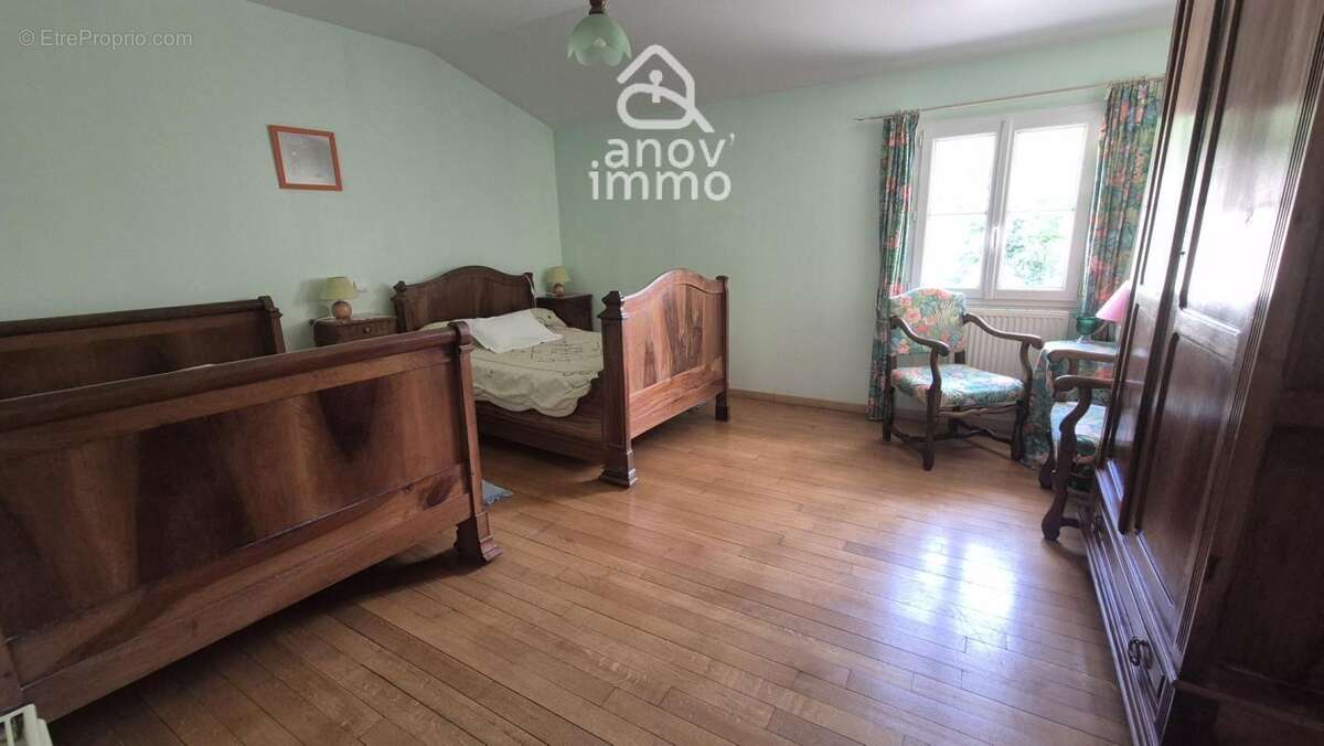 Grande maison familiale de plus de 150 m2 avec terrasse et j - photo 11
