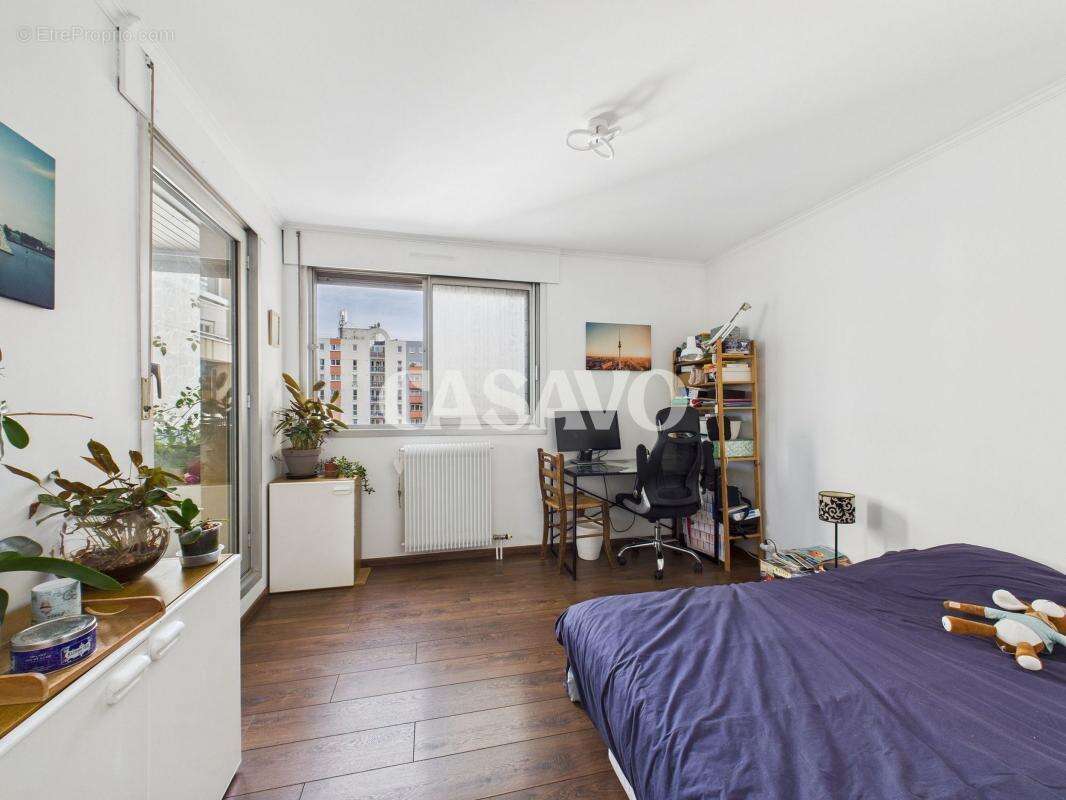 Appartement à SURESNES
