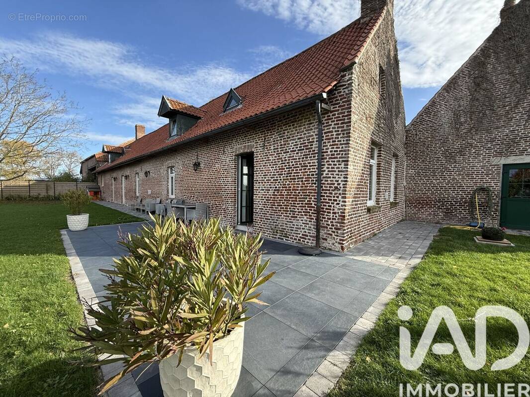 Photo 1 - Maison à CAPPELLE-EN-PEVELE