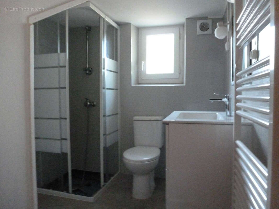 Maison à MONCRABEAU