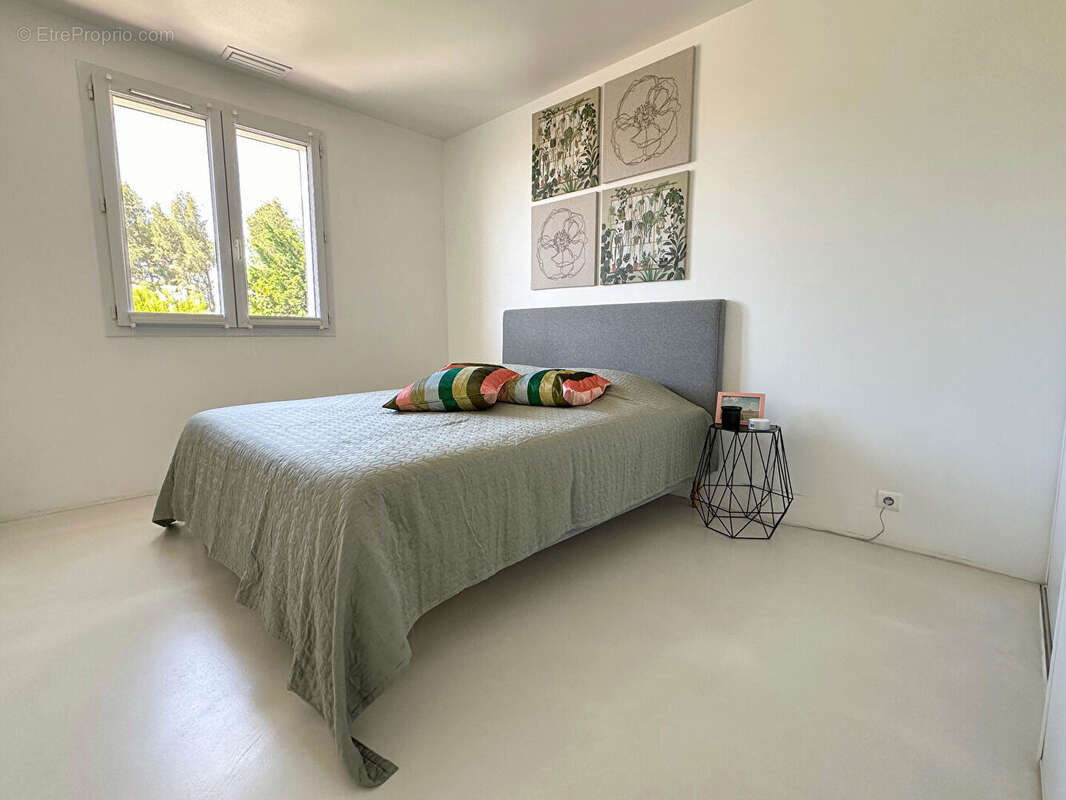 Maison à ENSUES-LA-REDONNE