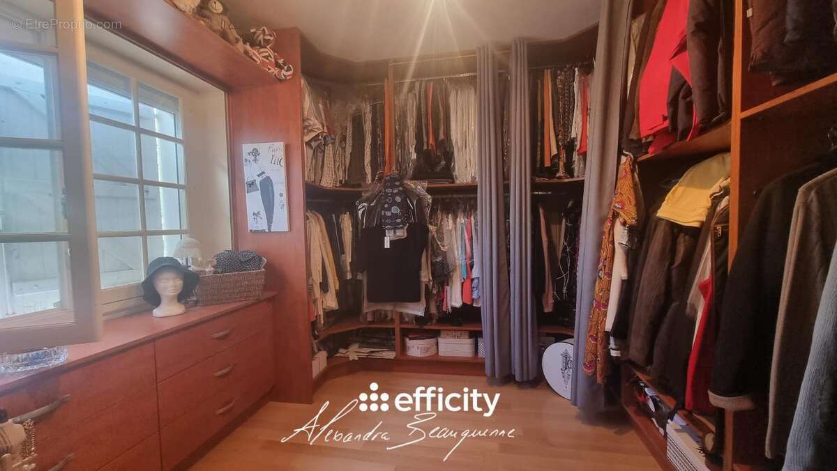 Maison à CHEF-BOUTONNE