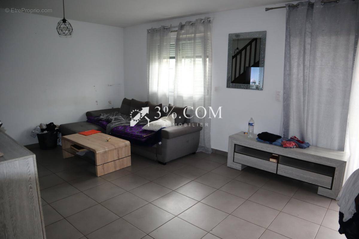 Maison à GONDECOURT