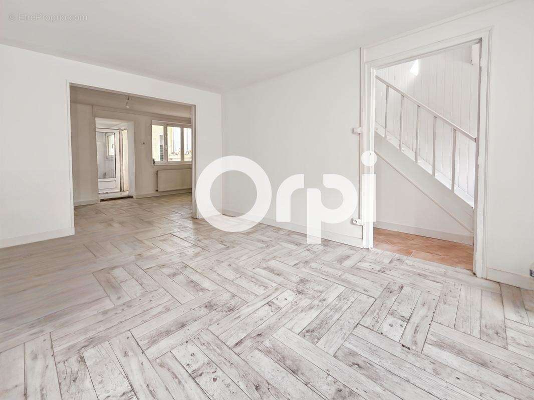  Maison de Ville - 72 m² avec Jardin, Terrasse  2 Chambres Bureau - photo 2