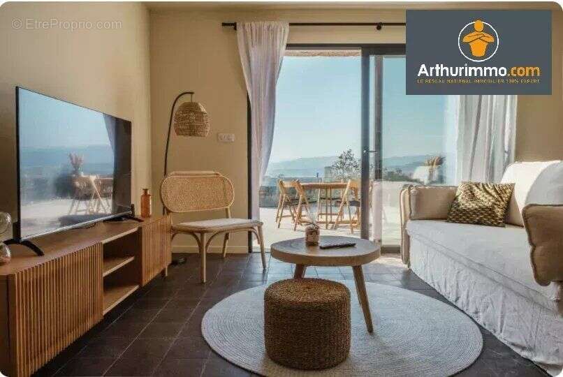 Appartement à GUARGUALE