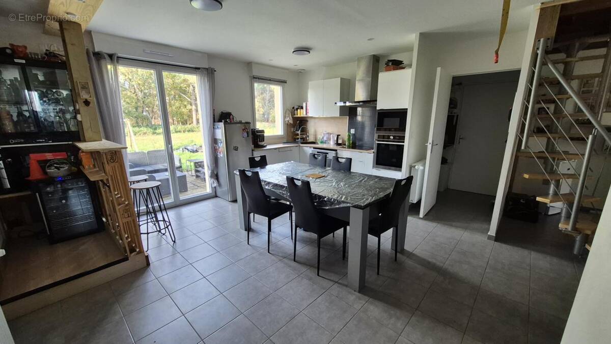 Maison à LA SUZE-SUR-SARTHE