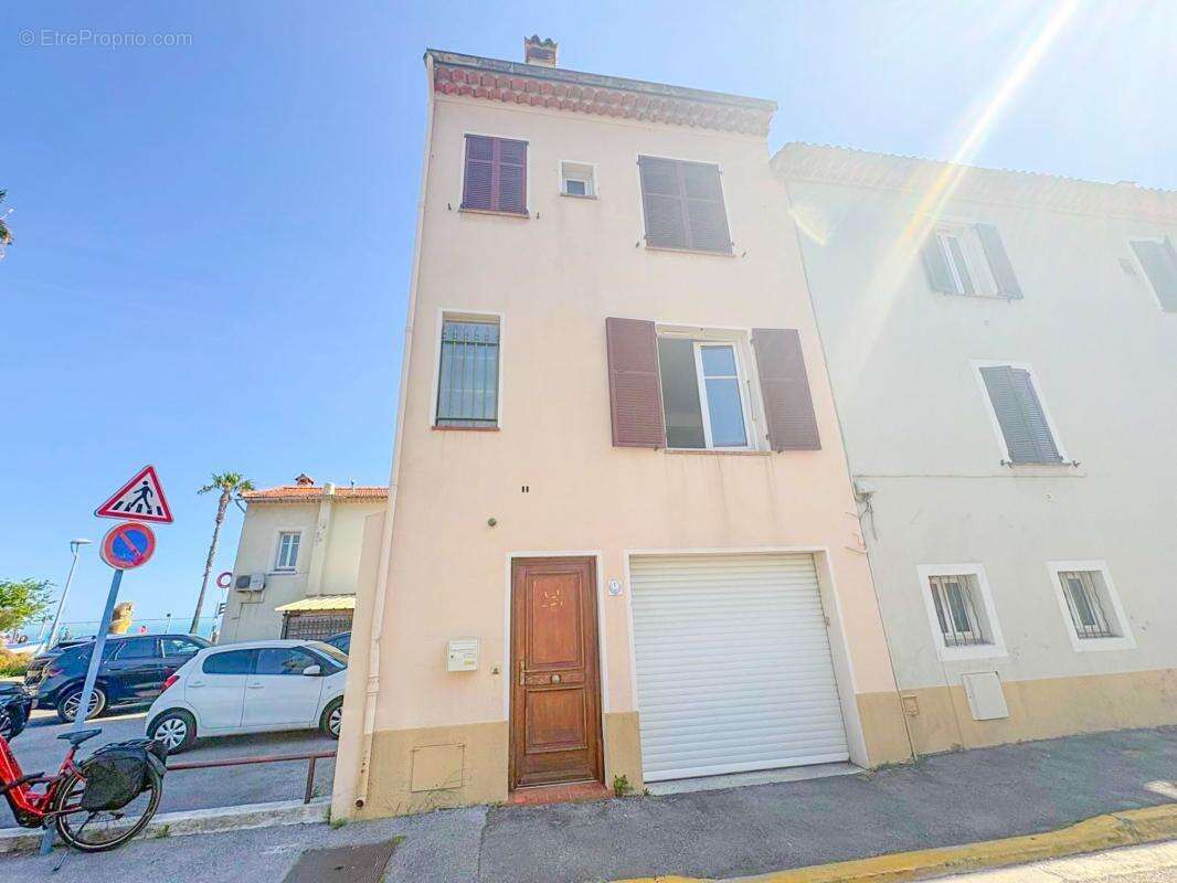 Maison à CAGNES-SUR-MER