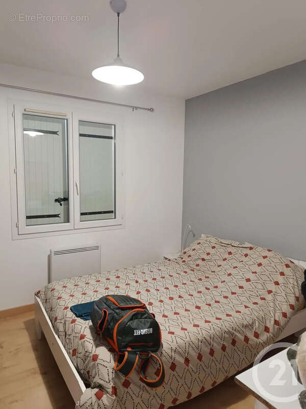 Maison 107 m² à Coutras  - photo 8