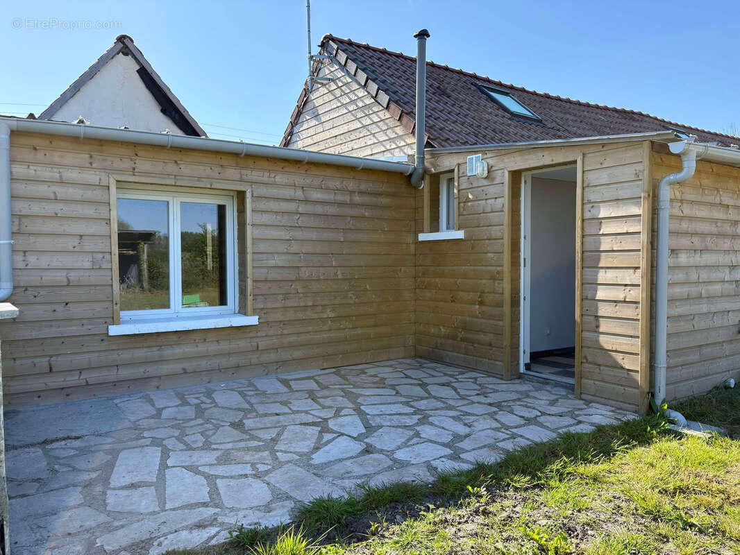 Maison à PONTHOILE