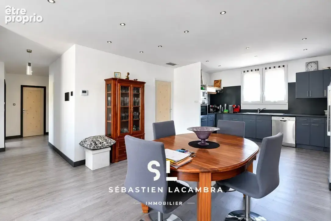 Maison de ville avec appartement indépendant   Habitez à l’étage, louez le rez-de-chaussée - photo 31