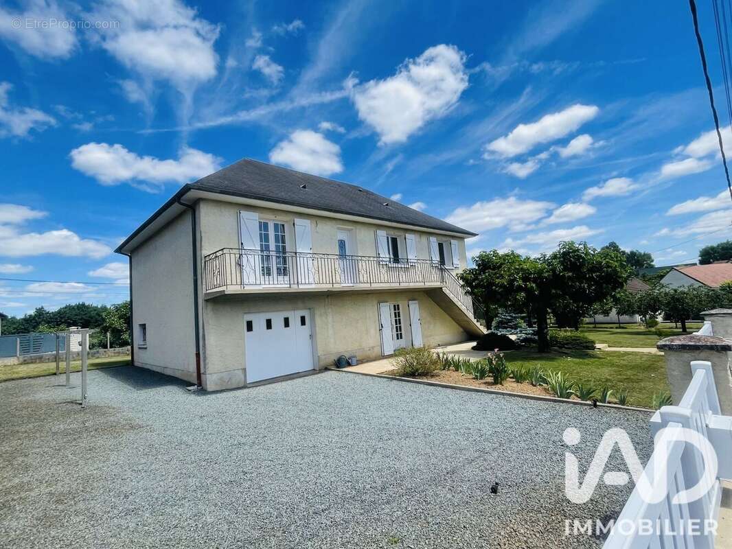 Maison 150 m² à Chabrignac  - photo 2