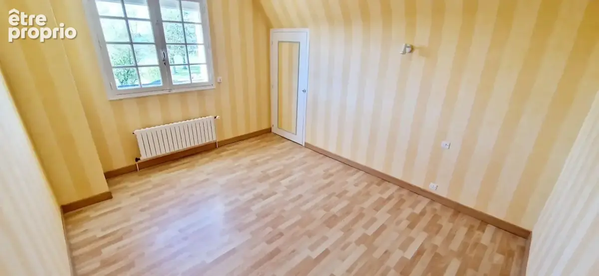 EXCLUSIVITÉ – Maison familiale de 195 m² – 7 chambres – Sous-sol complet – Double garage – Condé-sur-Vire - photo 20