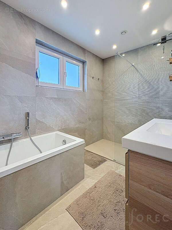 Maison à COURCELLES-SUR-NIED