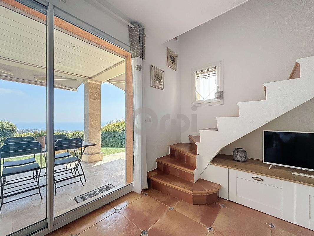 Maison à LES ISSAMBRES