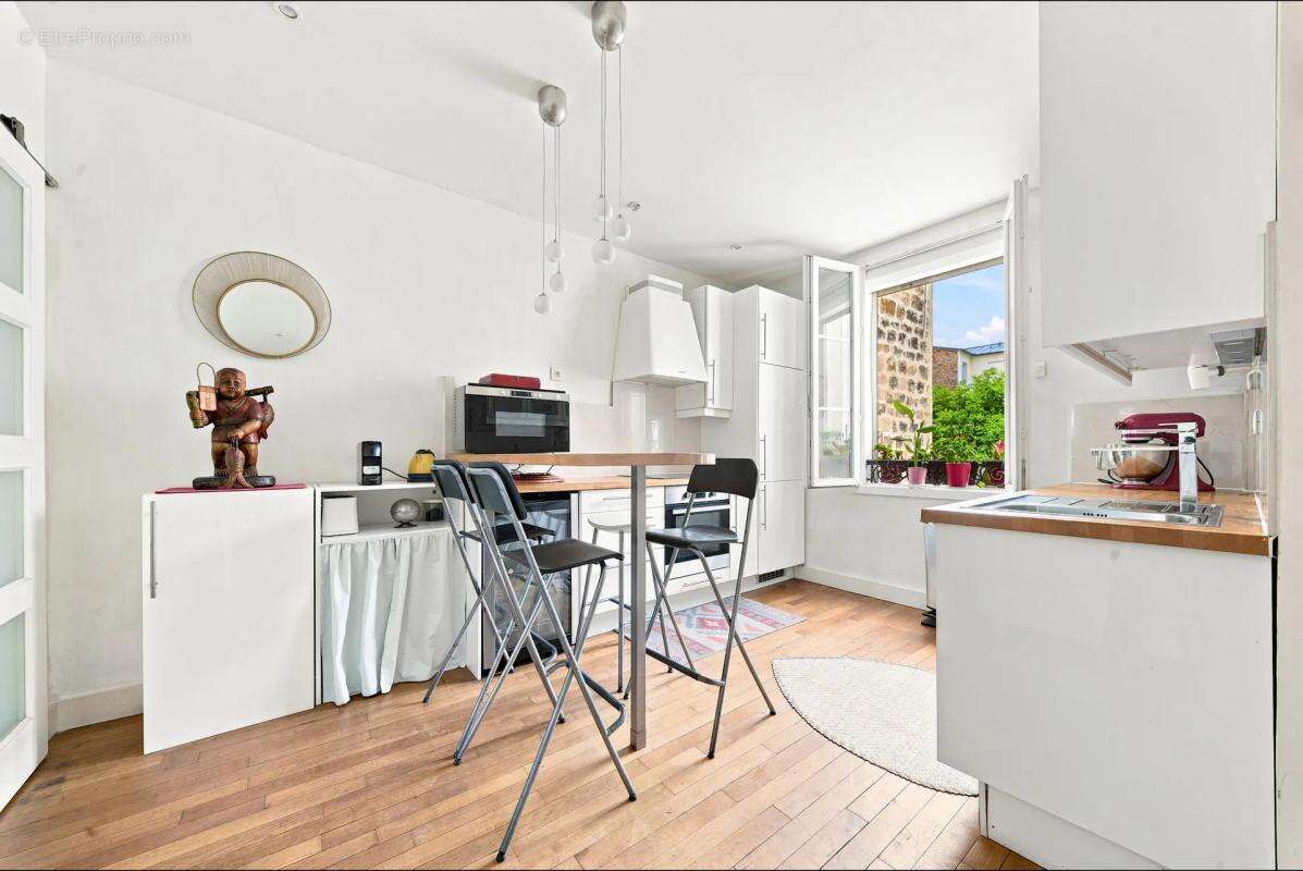 Appartement à ISSY-LES-MOULINEAUX