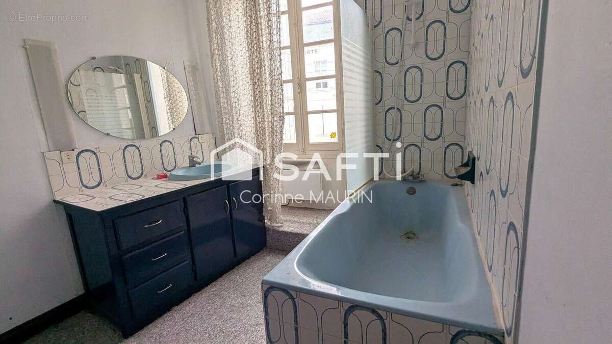 Photo 4 - Appartement à BARBEZIEUX-SAINT-HILAIRE