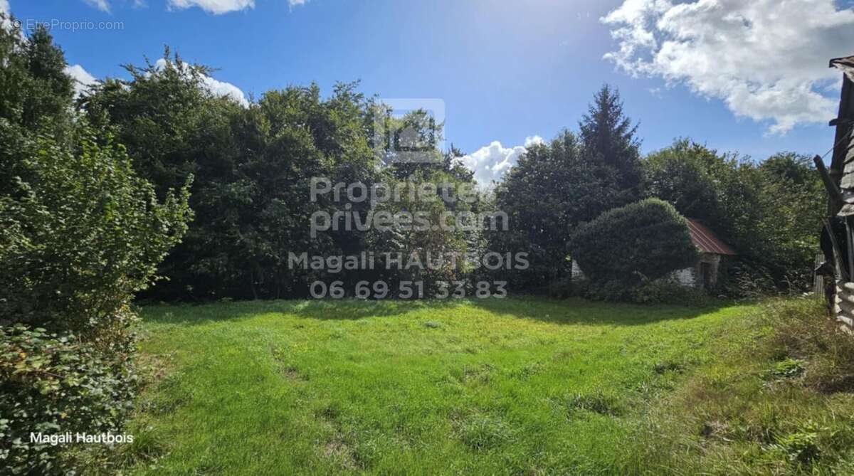 Maison à SAINT-HILAIRE-DU-HARCOUET