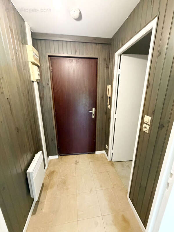 Appartement à LARDY