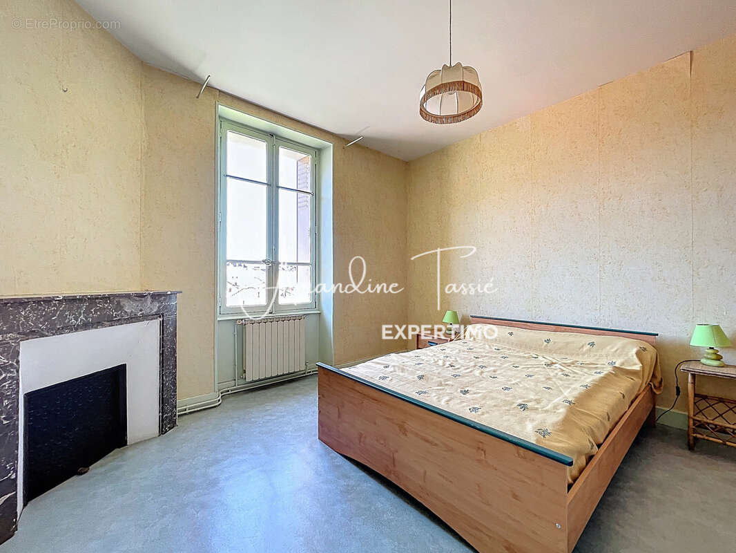 Immeuble de rapport, 3 appartements et sa maison   Centre-ville de Millau - photo 22