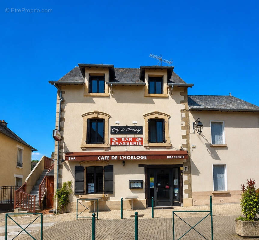 Autre à SEILHAC