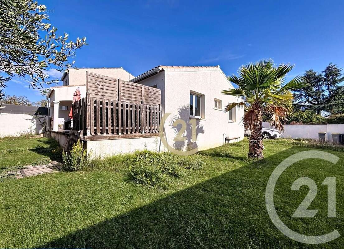 Maison à COURNONSEC