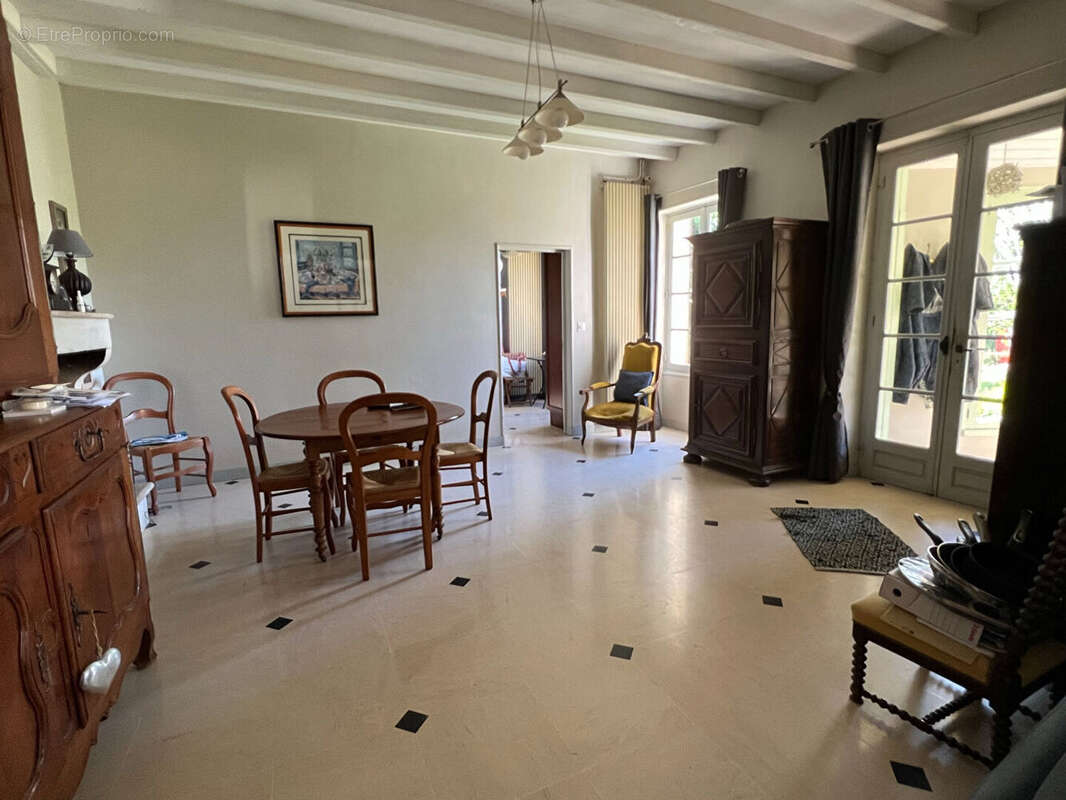 Maison à LE VIGEANT