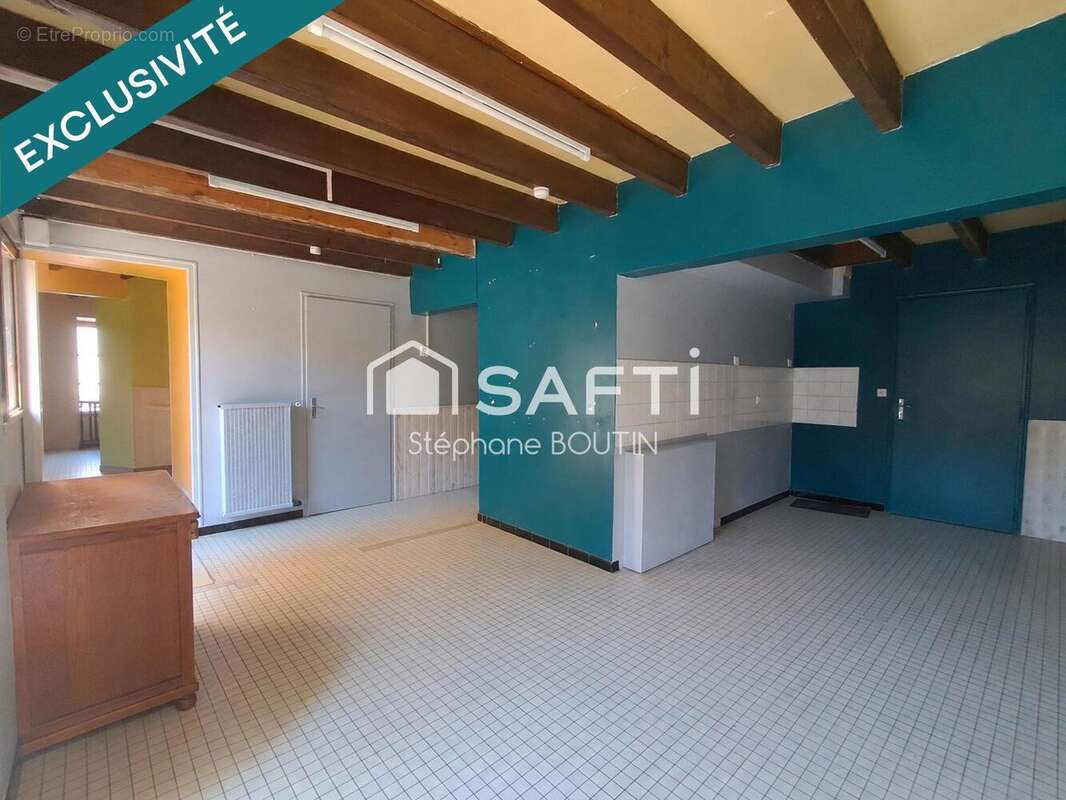 Maison 158 m² à Sigournais  - photo 4