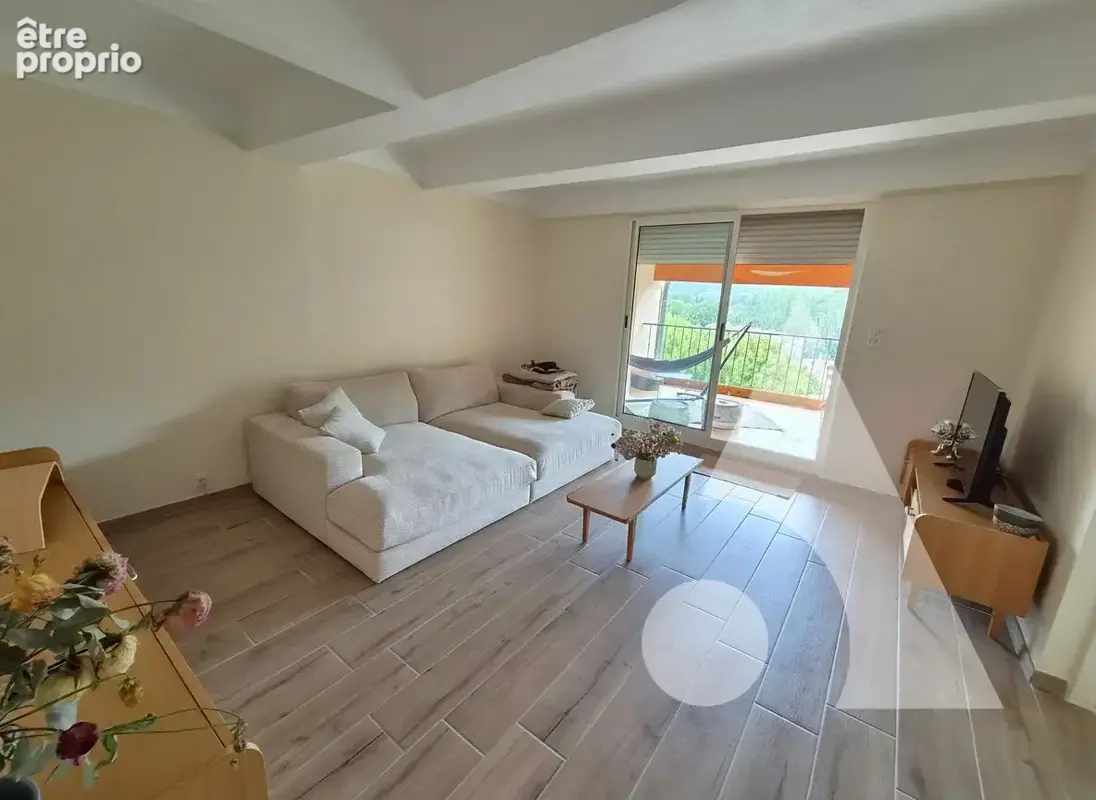 Salernes - Charmant appartement traversant avec terrasse, balcon et cave - photo 9