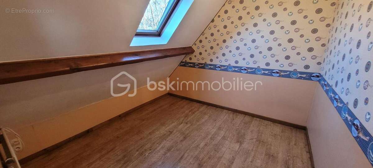 Maison à SAINT-GERMAIN-LAVAL