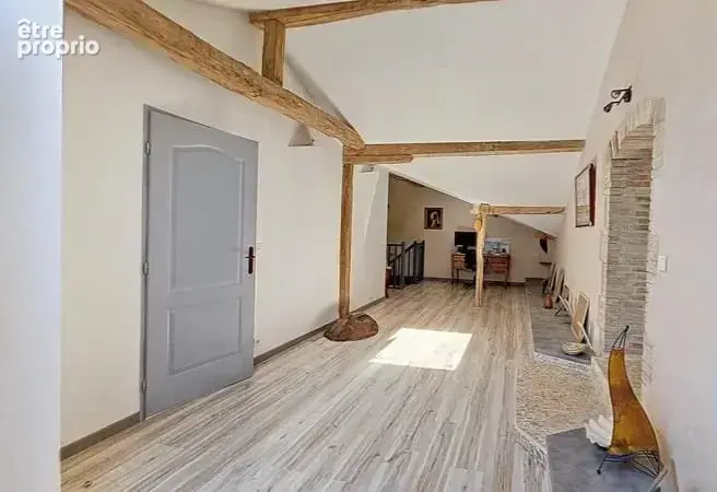 Belle propriété de 375 m2   5 chambres   Piscine   Dépendances   Prestations de qualité - photo 20