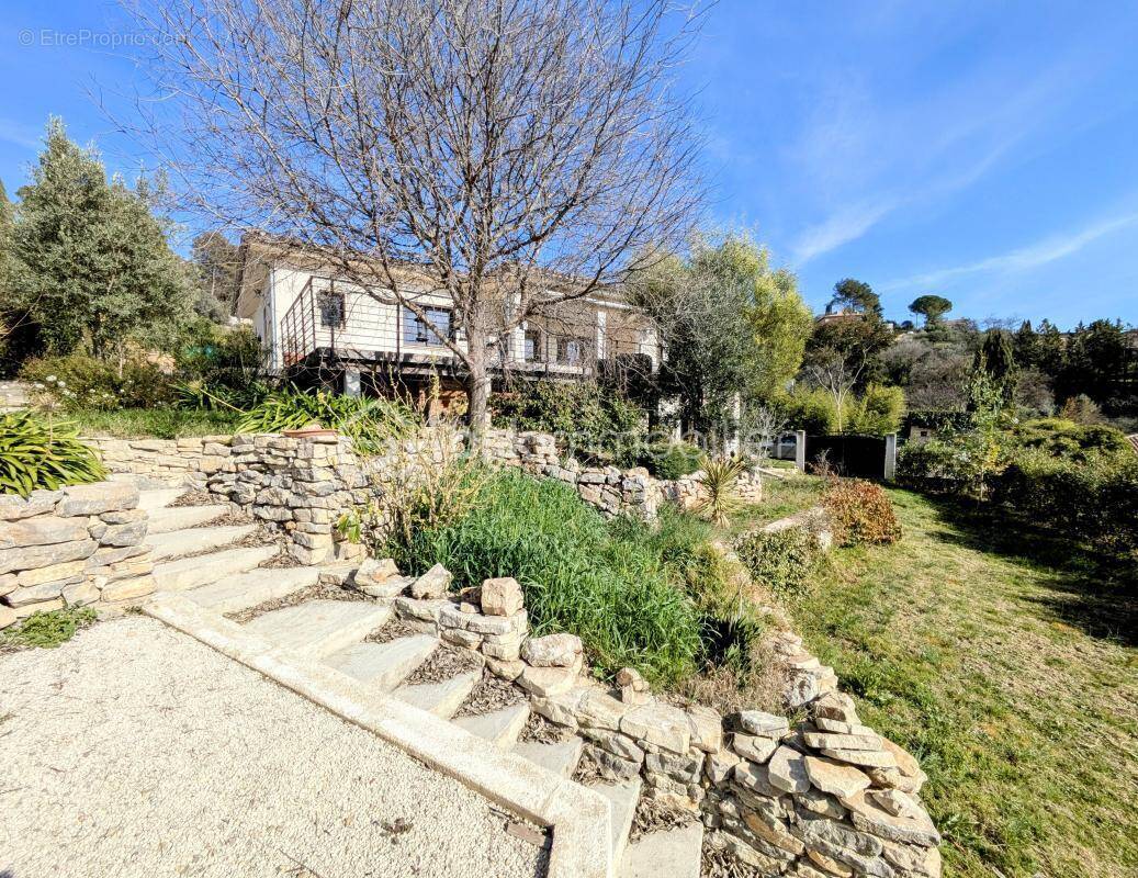 Maison à DRAGUIGNAN