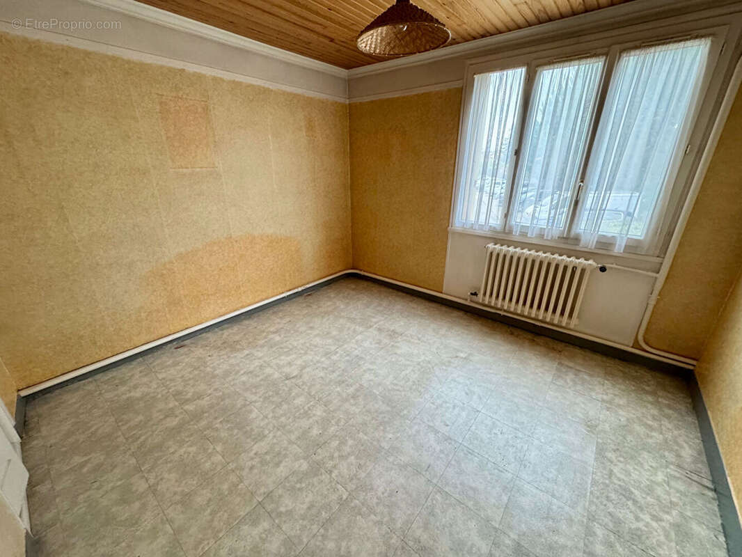 Appartement à VIGNEUX-SUR-SEINE