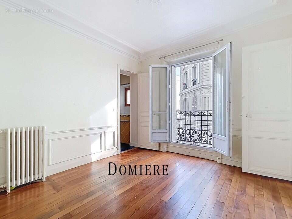 Appartement à PARIS-17E