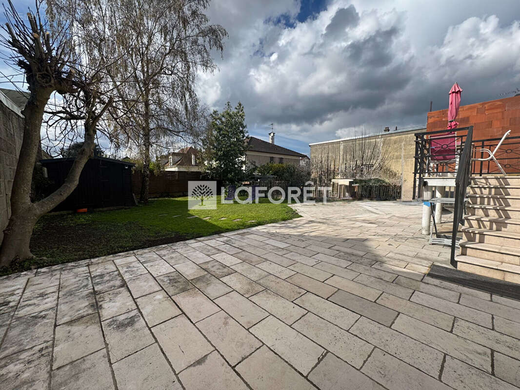 Maison Le Raincy 6 pièce(s) 150 m2 - photo 3