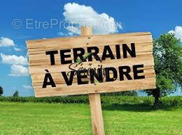 Terrain à CAMPHIN-EN-CAREMBAULT