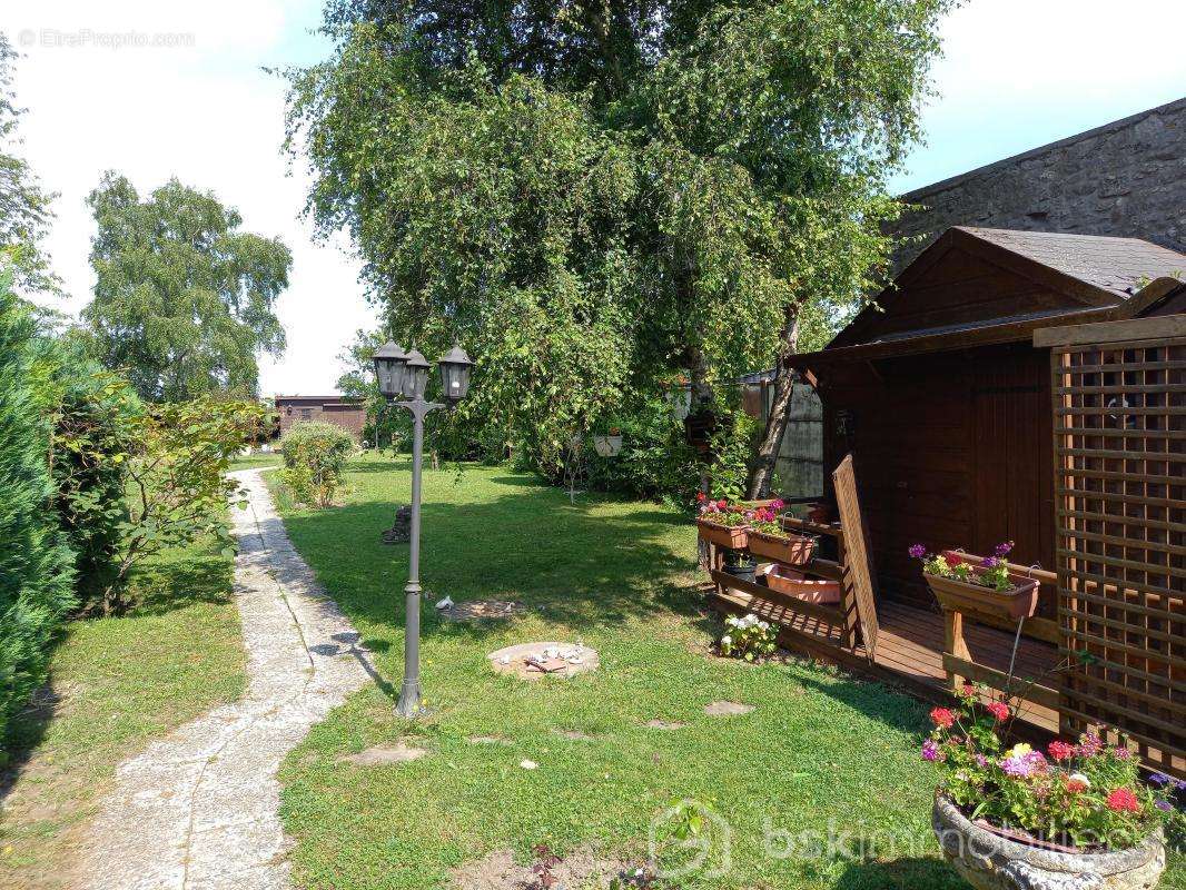 Maison à BOISCOMMUN