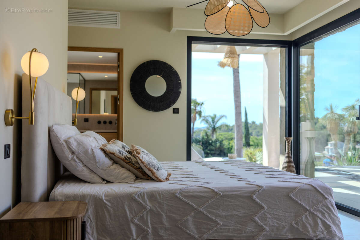 Maison à CARQUEIRANNE