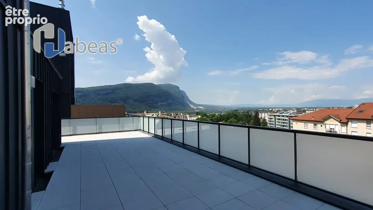 Attique d'Exception : T5 de 108.15 m² avec Terrasse Plein Ciel de 65.80m², Parking et cave - photo 2