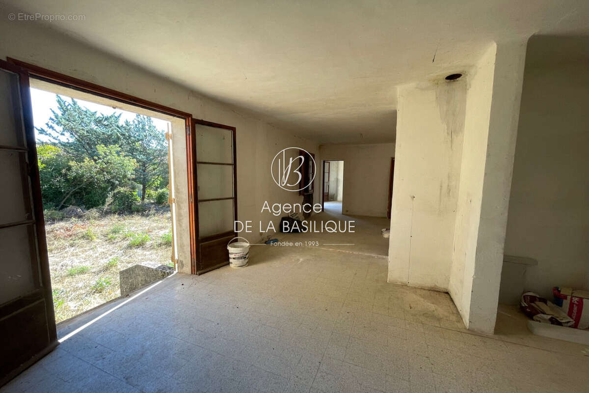 Maison à SAINT-MAXIMIN-LA-SAINTE-BAUME