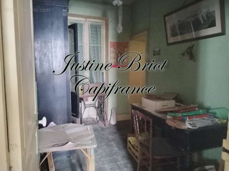 Maison à LA GUERCHE-SUR-L&#039;AUBOIS