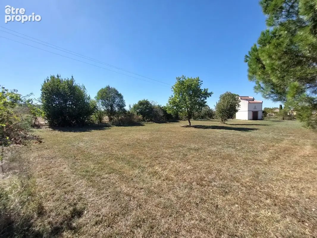 Terrain constructible à vendre 1300m2 avec pigeonnier - photo 3