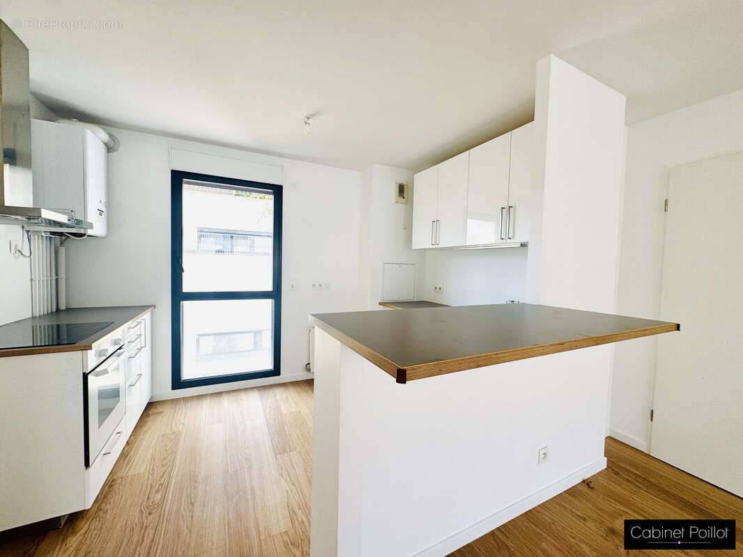 Appartement à PARIS-20E