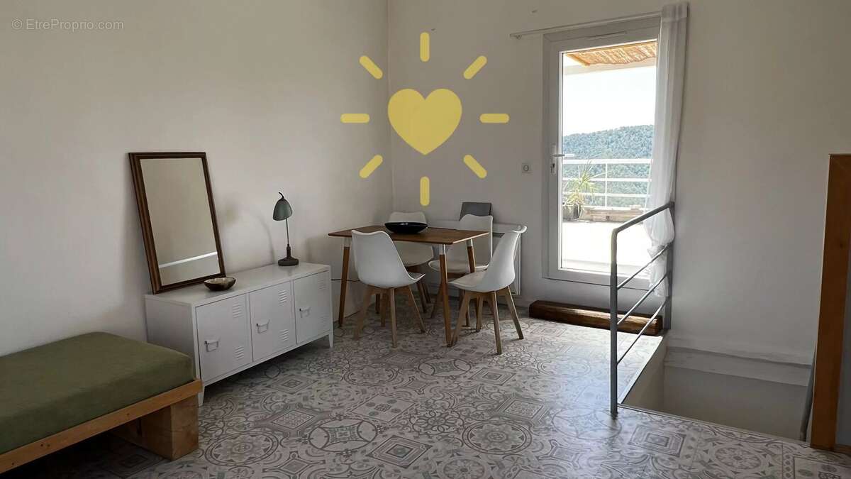 Appartement à CLAVIERS