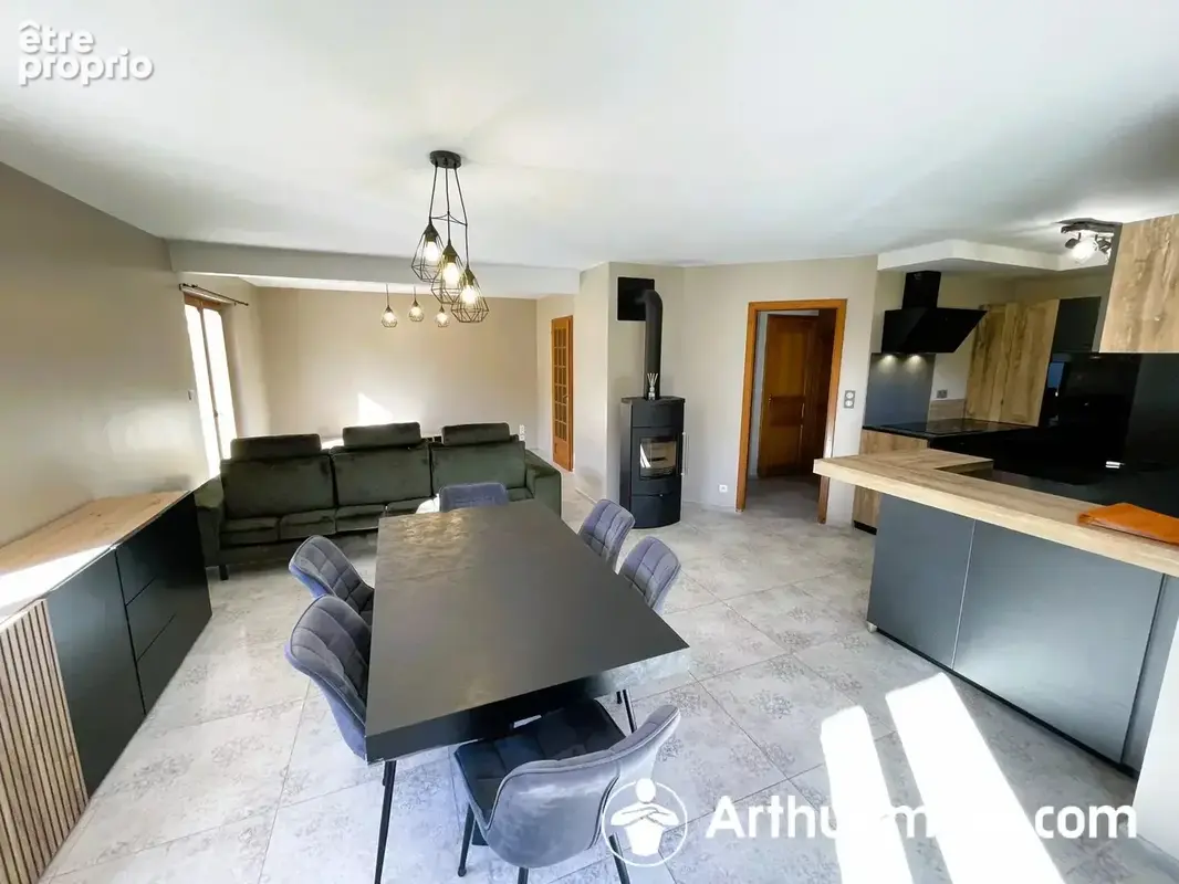 Maison familiale, 4 chambres, sous sol, terrain 14ares, sans travaux. - photo 3