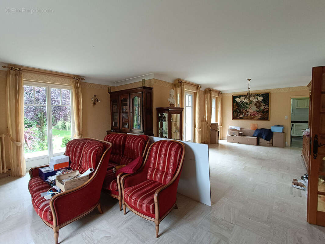 Belle maison sur vaste terrain ! - photo 7