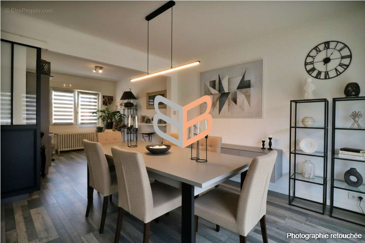 Maison à AUDUN-LE-ROMAN