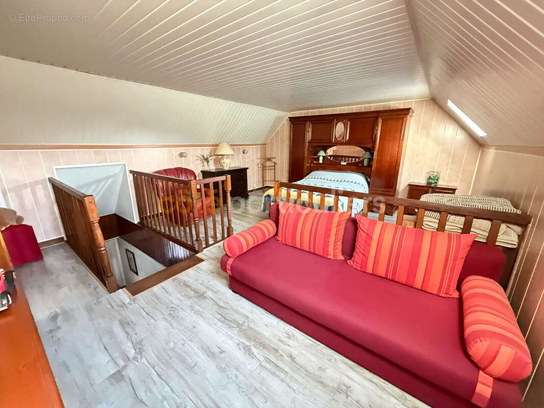 Maison à LA BONNEVILLE-SUR-ITON