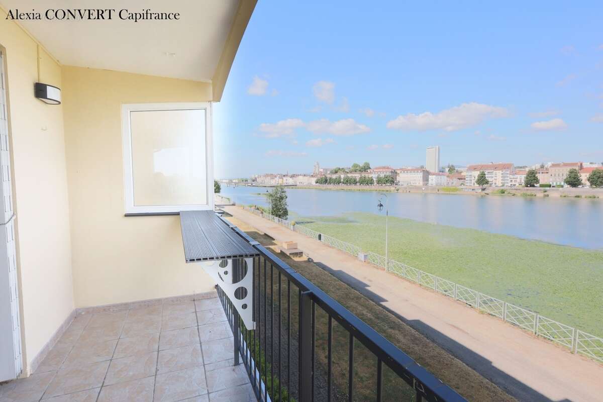 Appartement d'exception 99m² avec garage vue panoramique à SAINT LAURENT SUR SAONE (01) - photo 12